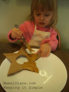Easy Kid Craft Star Bird Feeder 016
