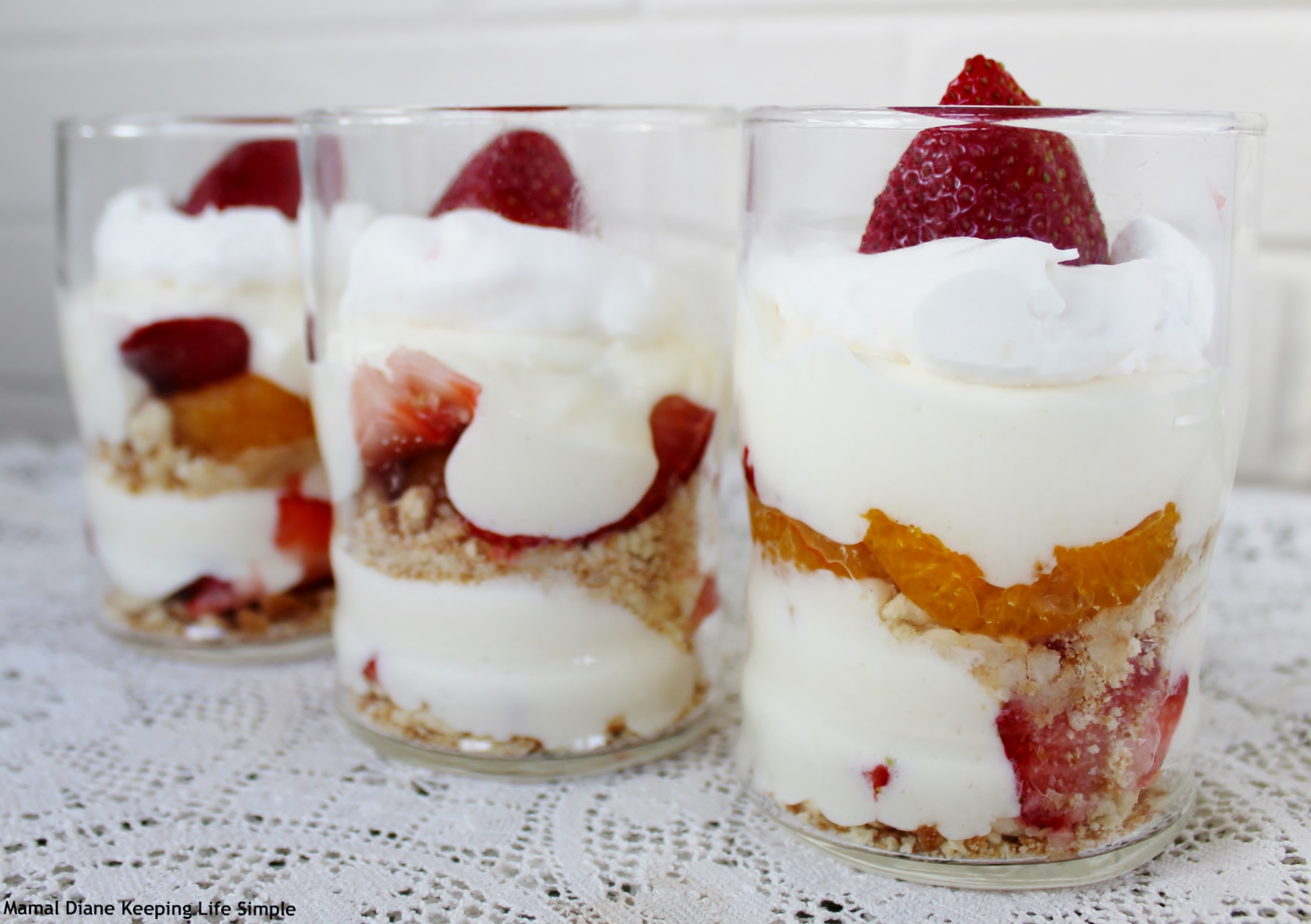 Simple Strawberry Cheesecake Parfait – Mamal Diane
